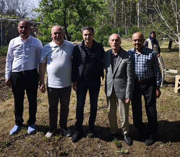 Kaymakamımız Sayın Oğuz Cem MURAT ve Eşi, Şehit Jandarma Yüzbaşı Ercan SOLAK’ın Kıymetli Ailesini Ziyaret Etti